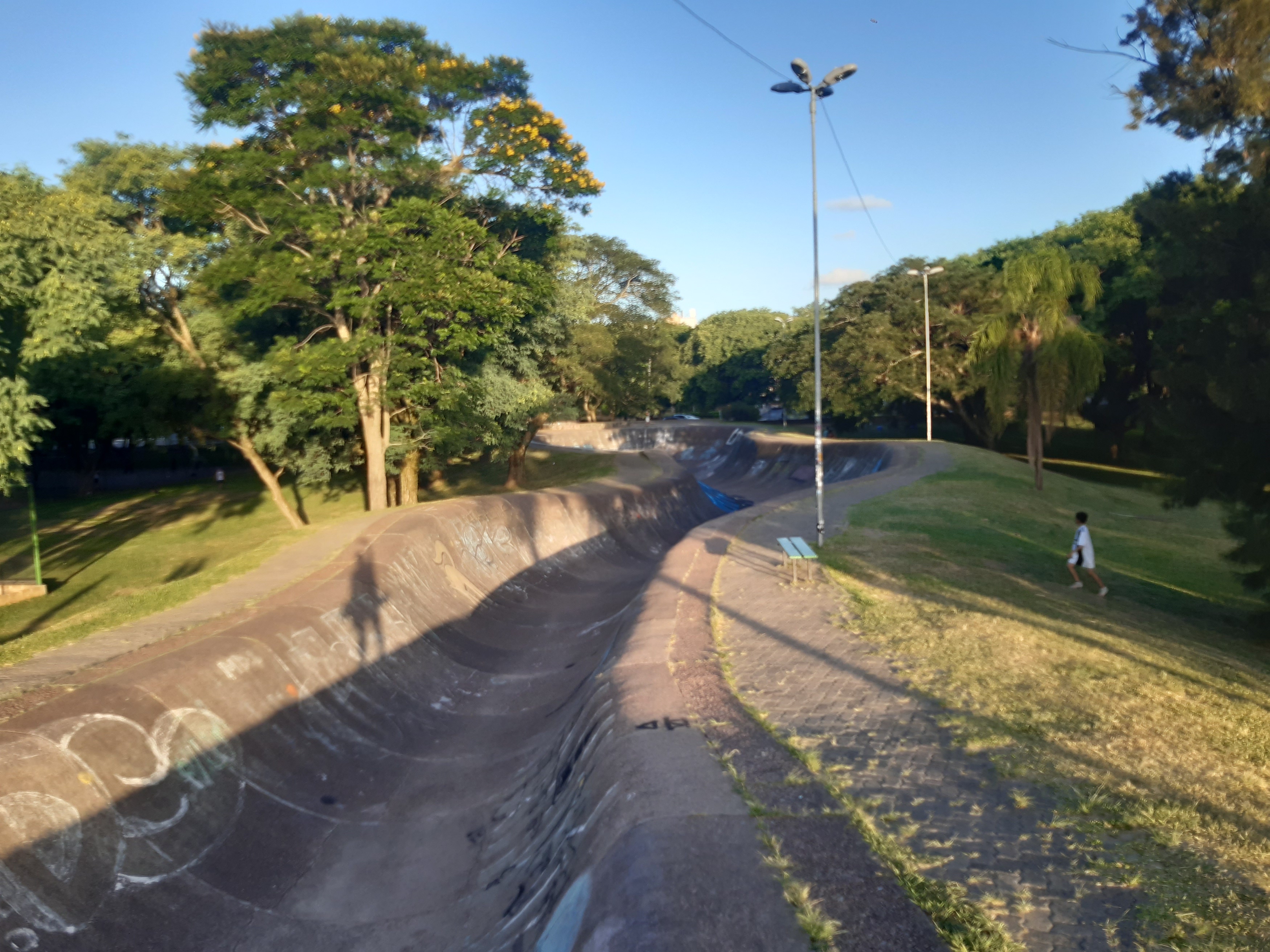 Address Praia de Belas skatepark